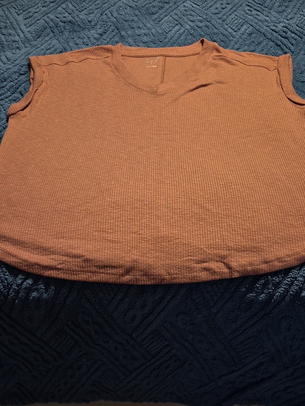 Maurices 24/7 Berkley V Neck Short Sleeve Tee Sz L NWOT